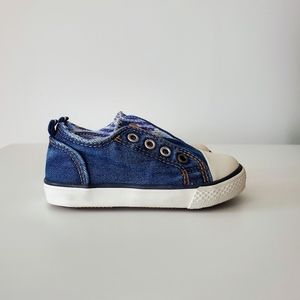 Toddler denim sneakers shoes sz 4 GUC
